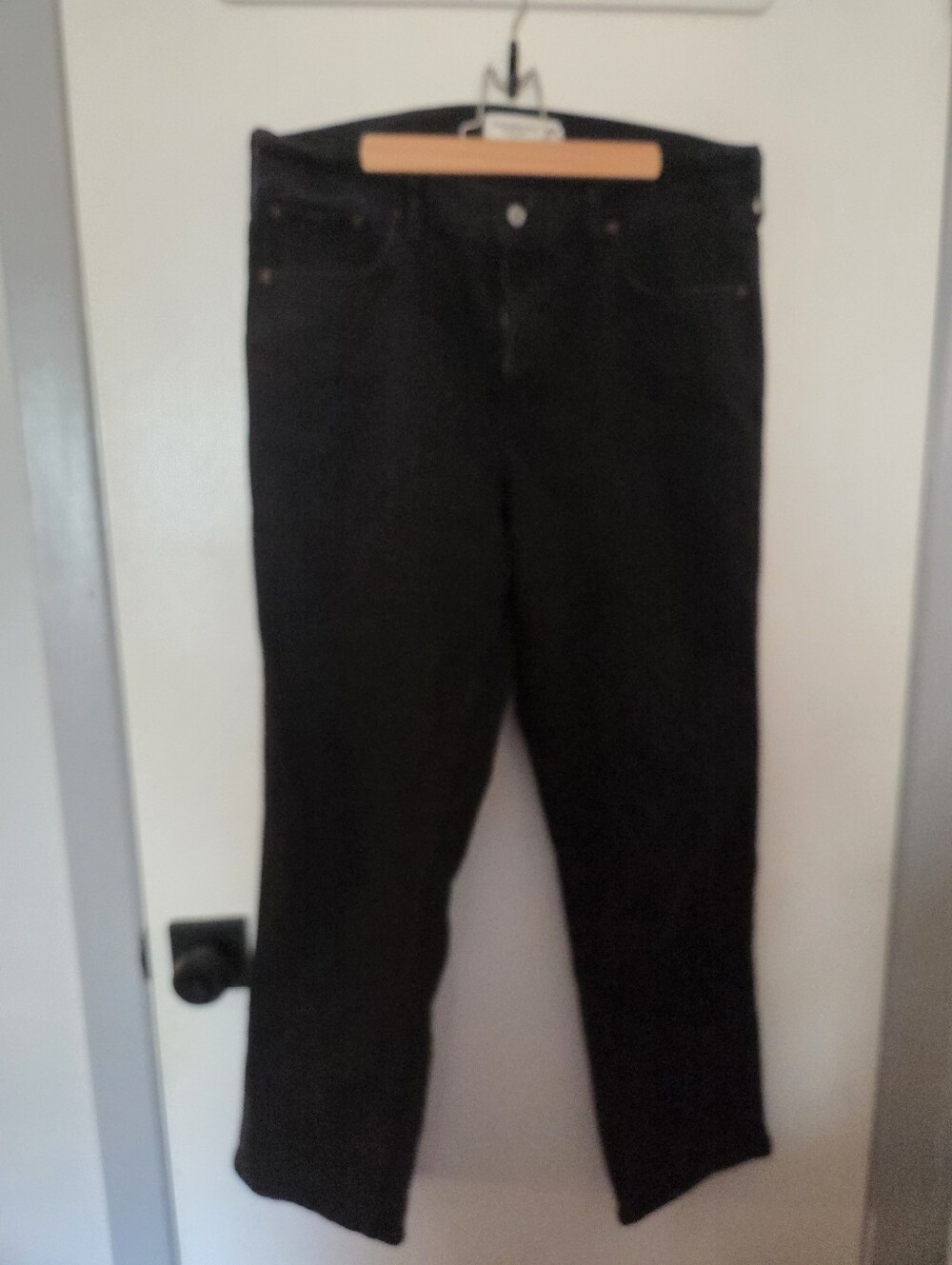 Abercrombie & Fitch The 90s Straight Mid Rise Black Jeans Size 31 / 12S Short